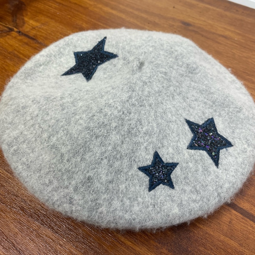 Target Wool Blend Glittery Star Gray Women’s Beret Hat EUC - Picture 3 of 9